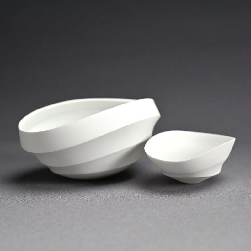 Radiant White Sake set ー馬場 麟汰郎 “白磁酒器 皎”