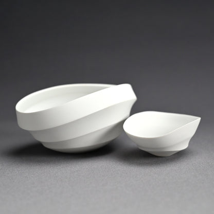Radiant White Sake set ー馬場 麟汰郎 “白磁酒器 皎”