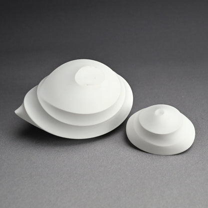 Radiant White Sake set ー馬場 麟汰郎 “白磁酒器 皎”