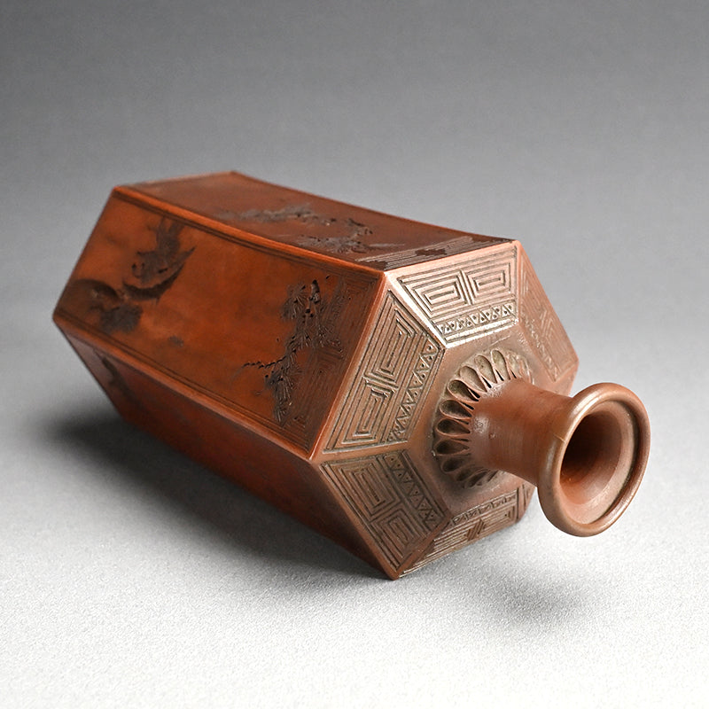 Edo period Bizen Rokkaku Bin Vase