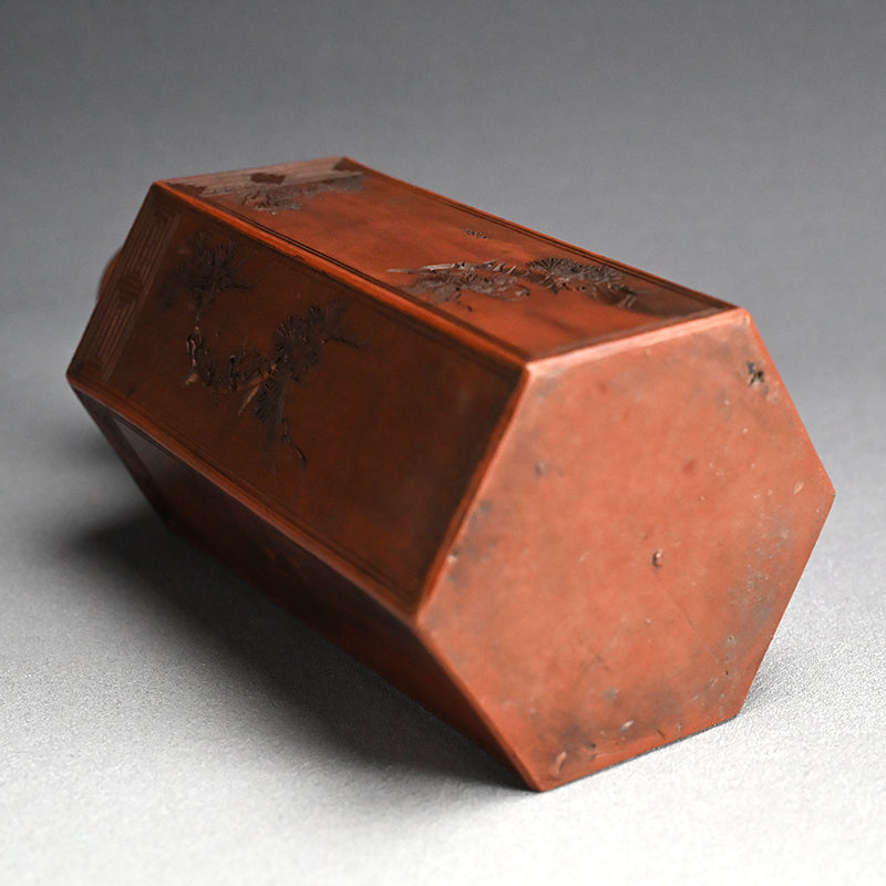 Edo period Bizen Rokkaku Bin Vase