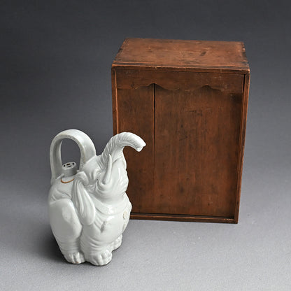 Antique Japanese Ceramic Elephant Suichu Decanter