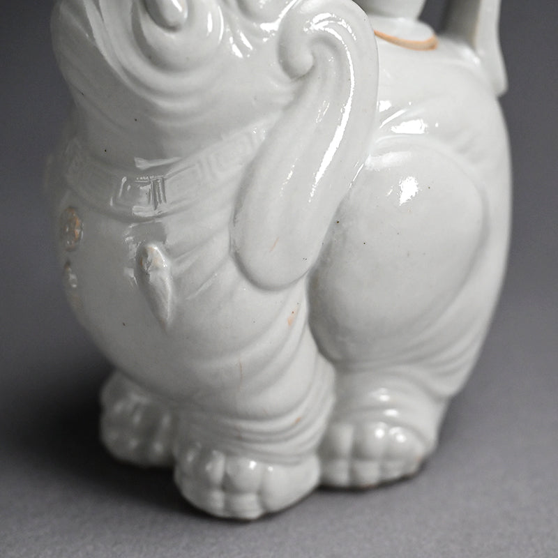 Antique Japanese Ceramic Elephant Suichu Decanter