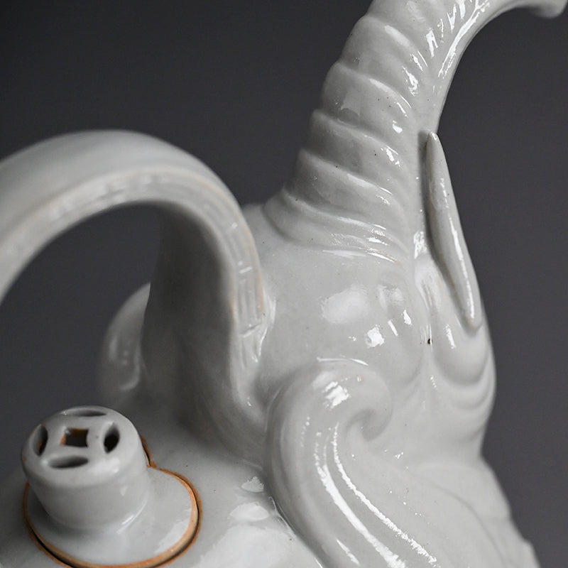 Antique Japanese Ceramic Elephant Suichu Decanter