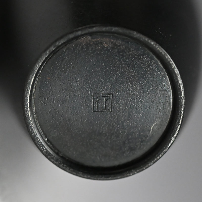 Silver Inlay Bronze Vase by LNT ー中川 衛 “銀象嵌花器芽生え”