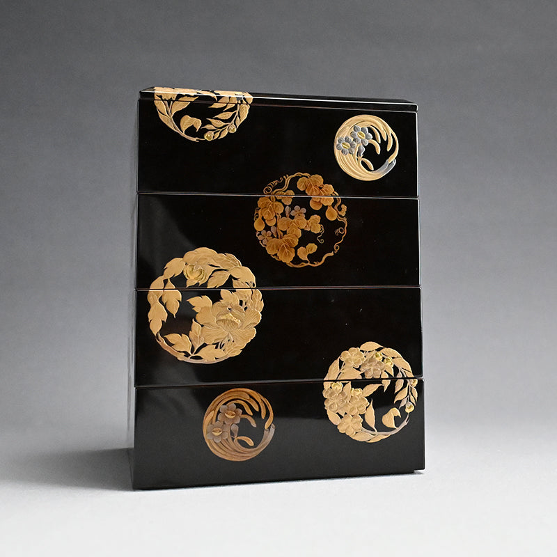 Exquisite Edo p. Japanese 4 Tiered Lacquer Box Set ー勝軍木庵 光英「花丸蒔画 重箱」