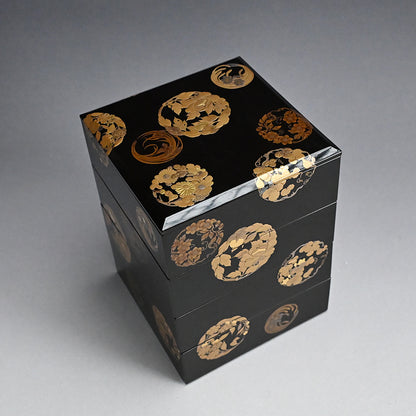 Exquisite Edo p. Japanese 4 Tiered Lacquer Box Set ー勝軍木庵 光英「花丸蒔画 重箱」