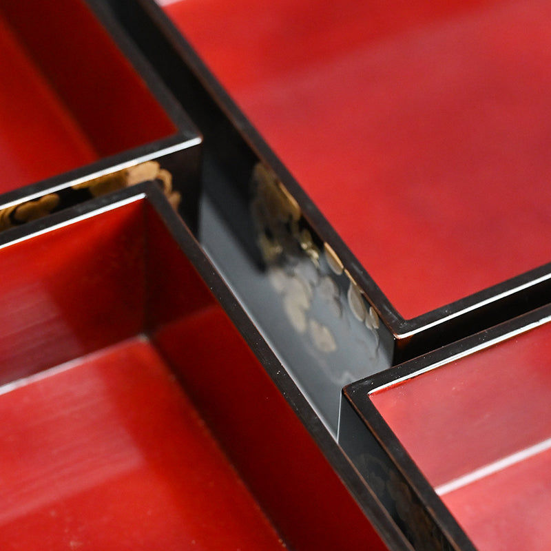 Exquisite Edo p. Japanese 4 Tiered Lacquer Box Set ー勝軍木庵 光英「花丸蒔画 重箱」