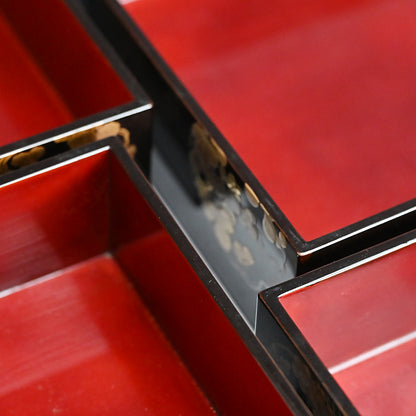 Exquisite Edo p. Japanese 4 Tiered Lacquer Box Set ー勝軍木庵 光英「花丸蒔画 重箱」