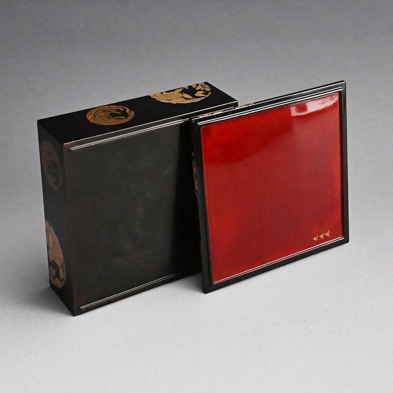 Exquisite Edo p. Japanese 4 Tiered Lacquer Box Set ー勝軍木庵 光英「花丸蒔画 重箱」