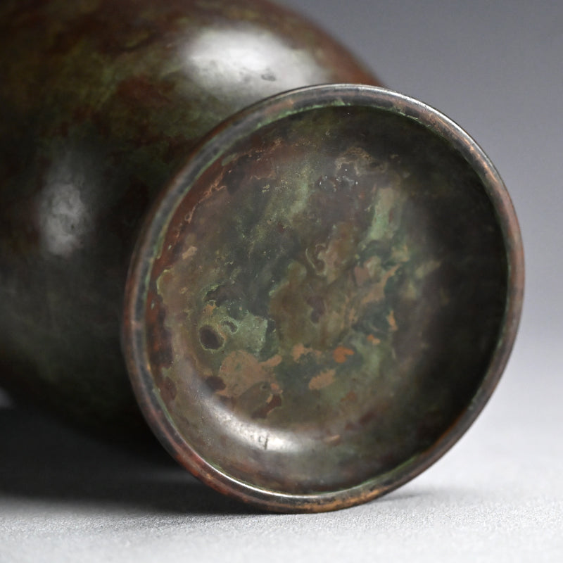 Antique Bronze Vase by Nakajima Yasumi I ー初代 中島 保美 “鋳銅花瓶"