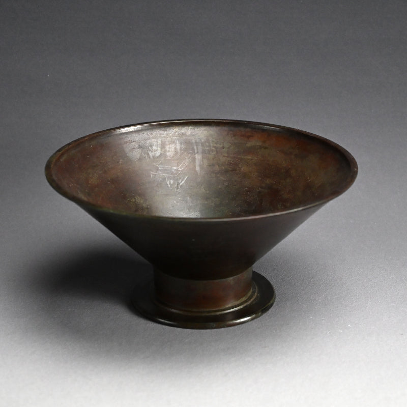 Footed Art-Deco Bronze Vase ー初代 中島 保美 “青銅花器”