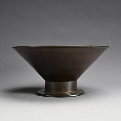 Footed Art-Deco Bronze Vase ー初代 中島 保美 “青銅花器”