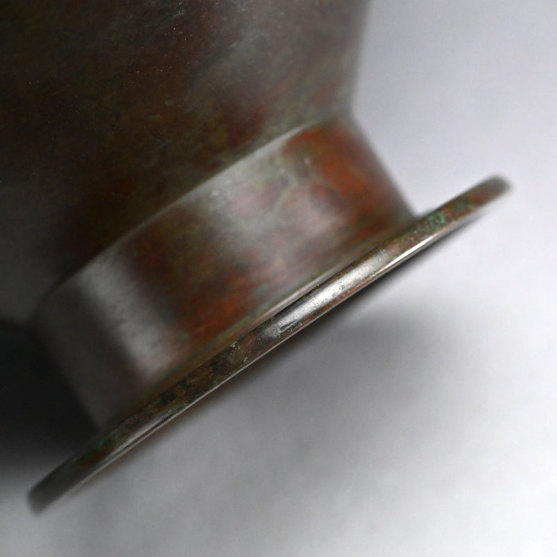 Footed Art-Deco Bronze Vase ー初代 中島 保美 “青銅花器”