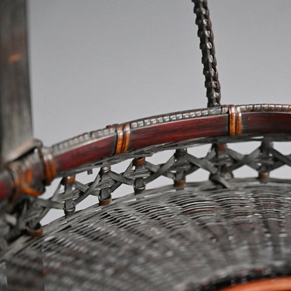 Chinese Style Woven Bamboo Basket ー鈴木 竹朋斎 "唐物写 手付花籠"