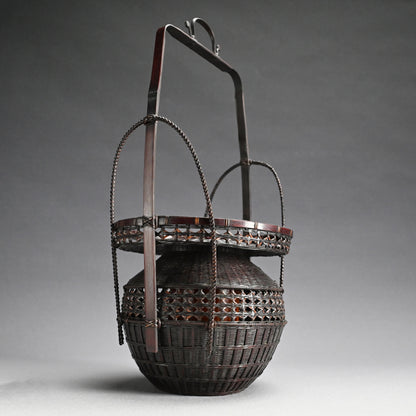 Chinese Style Woven Bamboo Basket ー鈴木 竹朋斎 "唐物写 手付花籠"