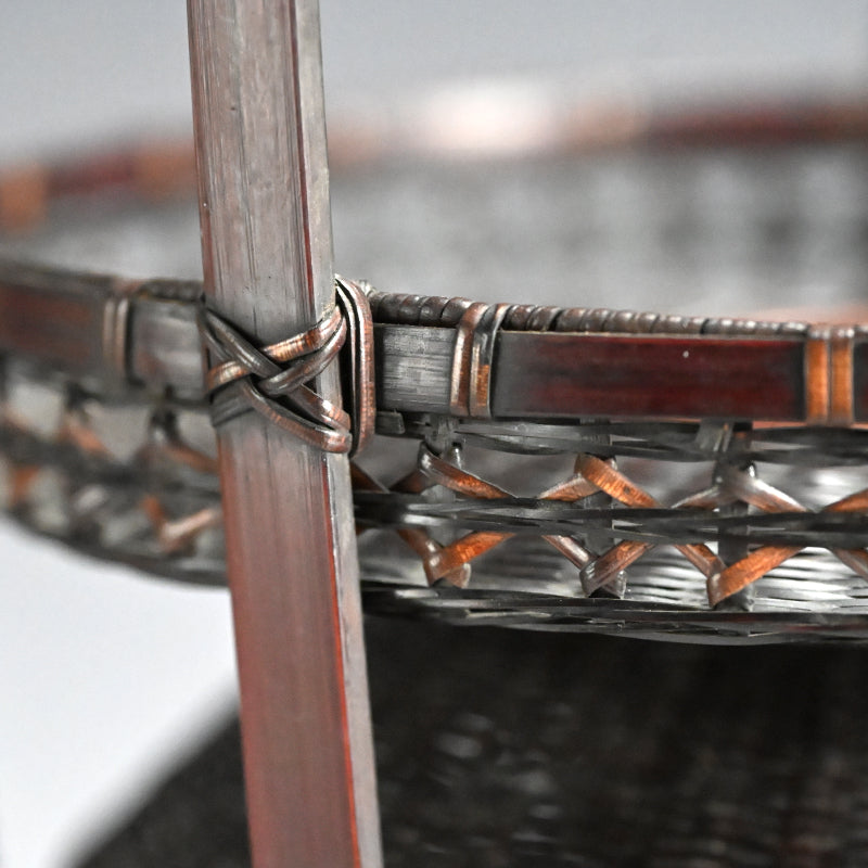 Chinese Style Woven Bamboo Basket ー鈴木 竹朋斎 "唐物写 手付花籠"