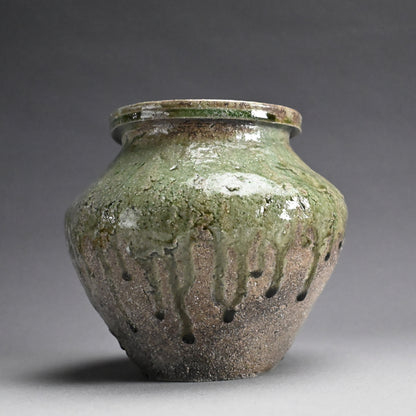 Classical Tokoname Tsubo ー存古窯 江崎 一生 “灰釉壺”