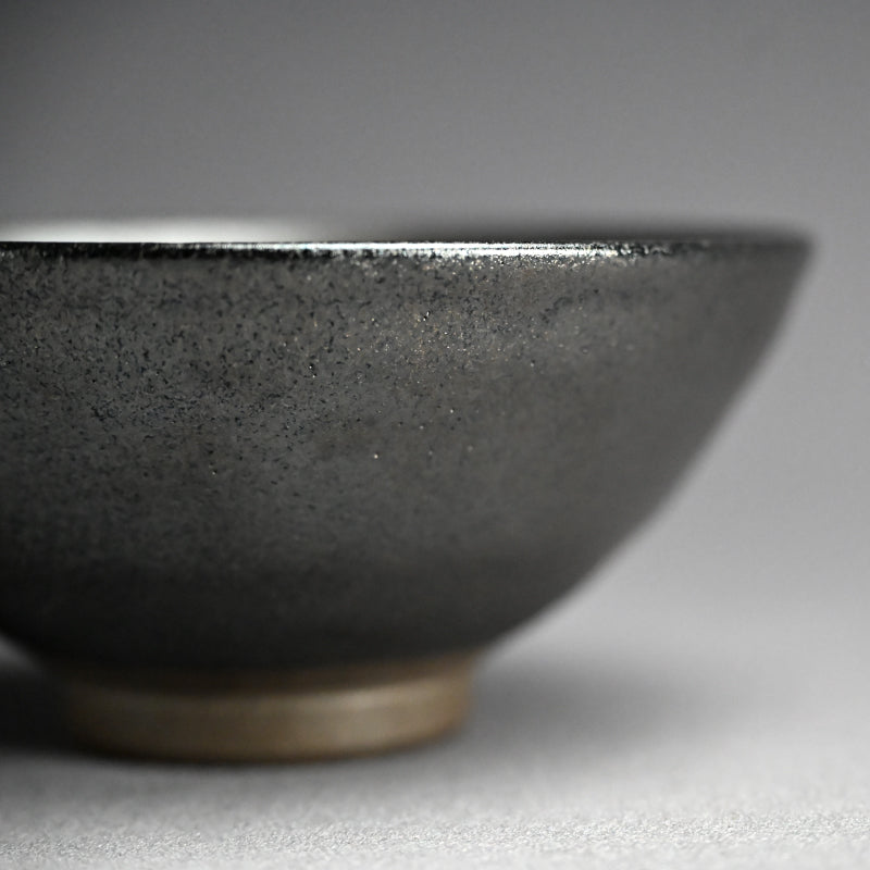 Silver Glazed Maccha Chawan Tea Bowl ー近藤 高弘 “黒釉窯変 銀晶 茶碗”