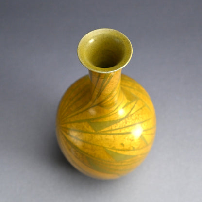 Yurikinsai Yellow Gold Vase ー小野 珀子 “釉裏金彩 花立”