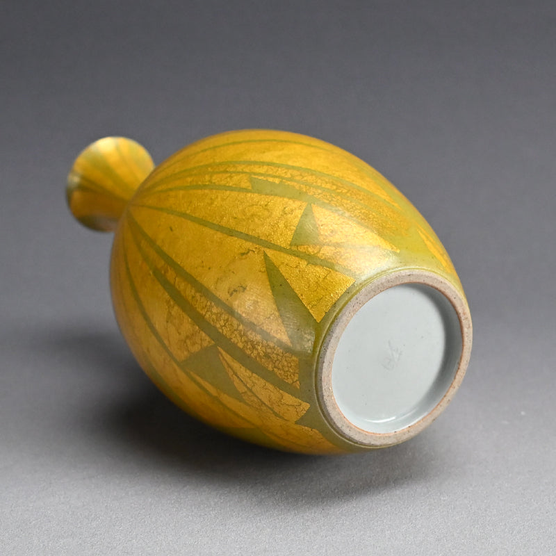Yurikinsai Yellow Gold Vase ー小野 珀子 “釉裏金彩 花立”