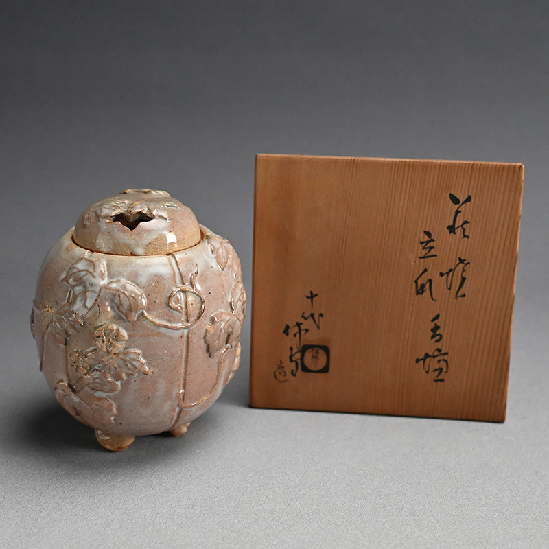 Rare Kyuwa Koro Incense Burner ー十代 三輪 休雪 (休和) “萩焼 立瓜 香爐”