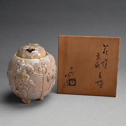 Rare Kyuwa Koro Incense Burner ー十代 三輪 休雪 (休和) “萩焼 立瓜 香爐”