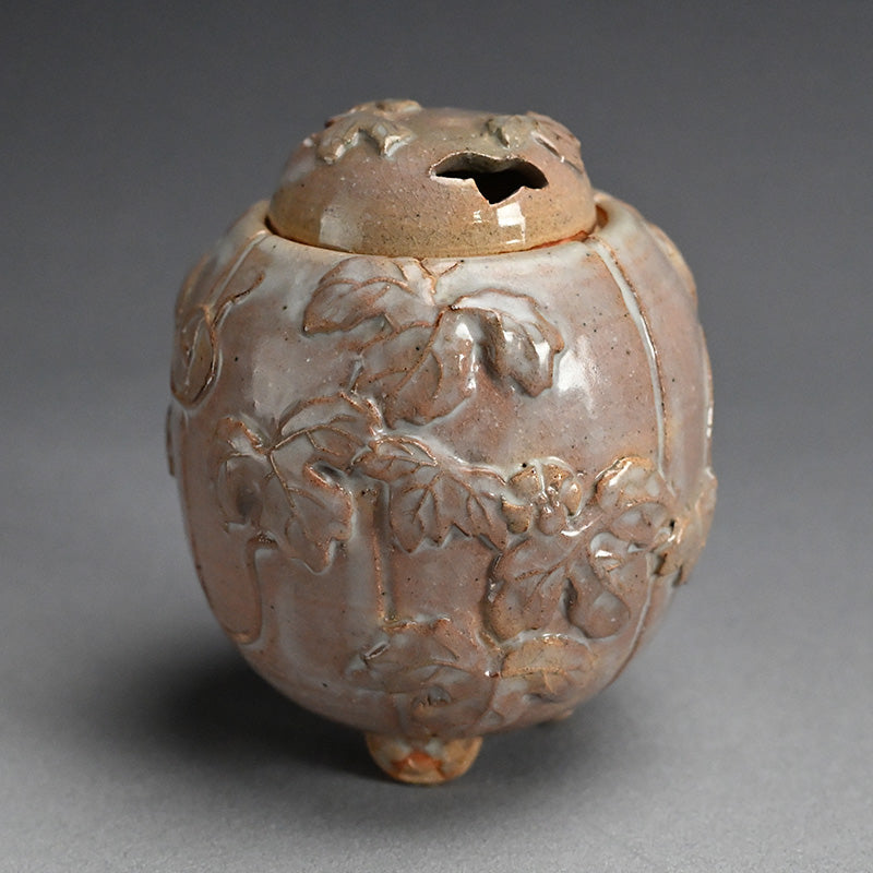 Rare Kyuwa Koro Incense Burner ー十代 三輪 休雪 (休和) “萩焼 立瓜 香爐”