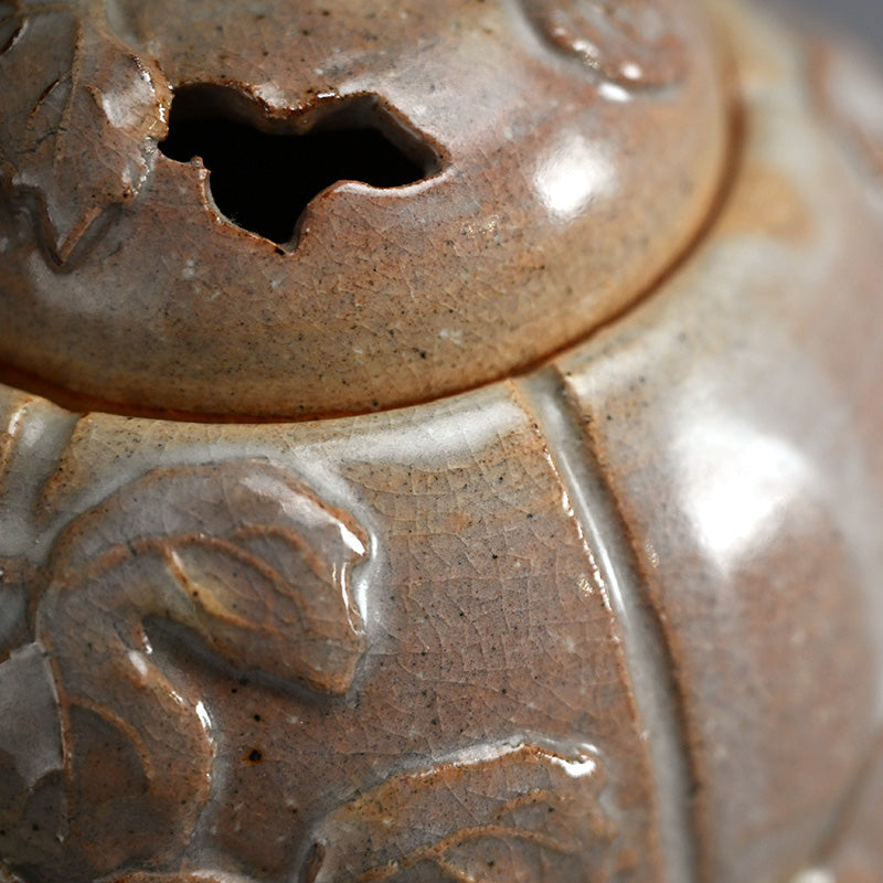 Rare Kyuwa Koro Incense Burner ー十代 三輪 休雪 (休和) “萩焼 立瓜 香爐”