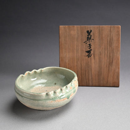 Unusual Earthy Kashiki Bowl ー宮川 (真葛) 香山 "菓子器"