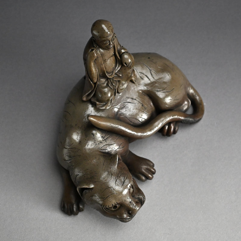 Ao Bizen Tora Sennin Tiger and Saint