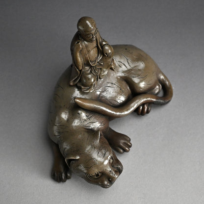 Ao Bizen Tora Sennin Tiger and Saint