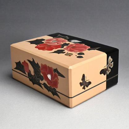 Mid-Century Lacquer Box ー泉 篤彦 "漆器立葵手箱"