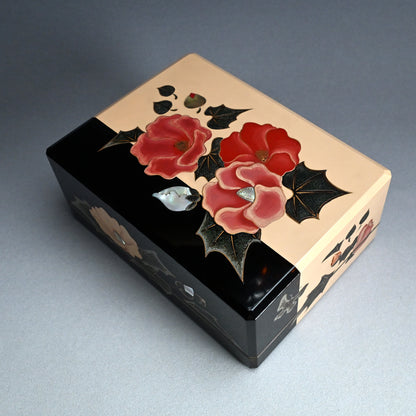 Mid-Century Lacquer Box ー泉 篤彦 "漆器立葵手箱"