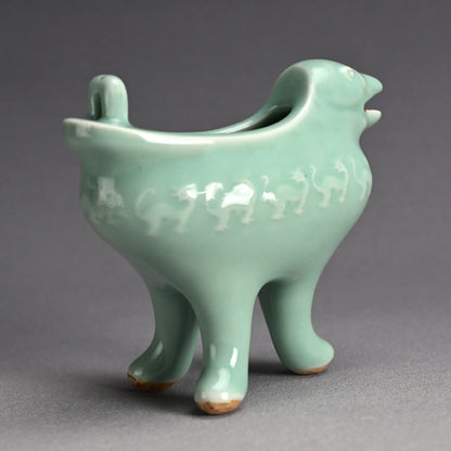 Unusual Koro incense Burner ー宮川 (真葛) 香山 "青磁釉 漢式鳥 香炉"
