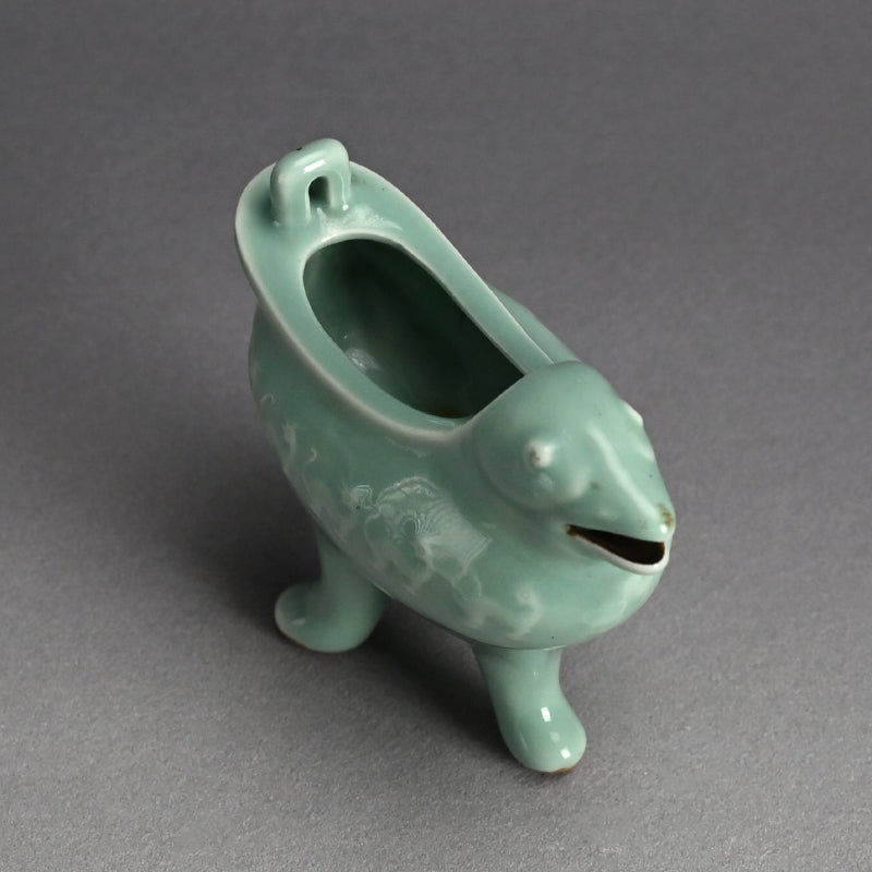 Unusual Koro incense Burner ー宮川 (真葛) 香山 "青磁釉 漢式鳥 香炉"
