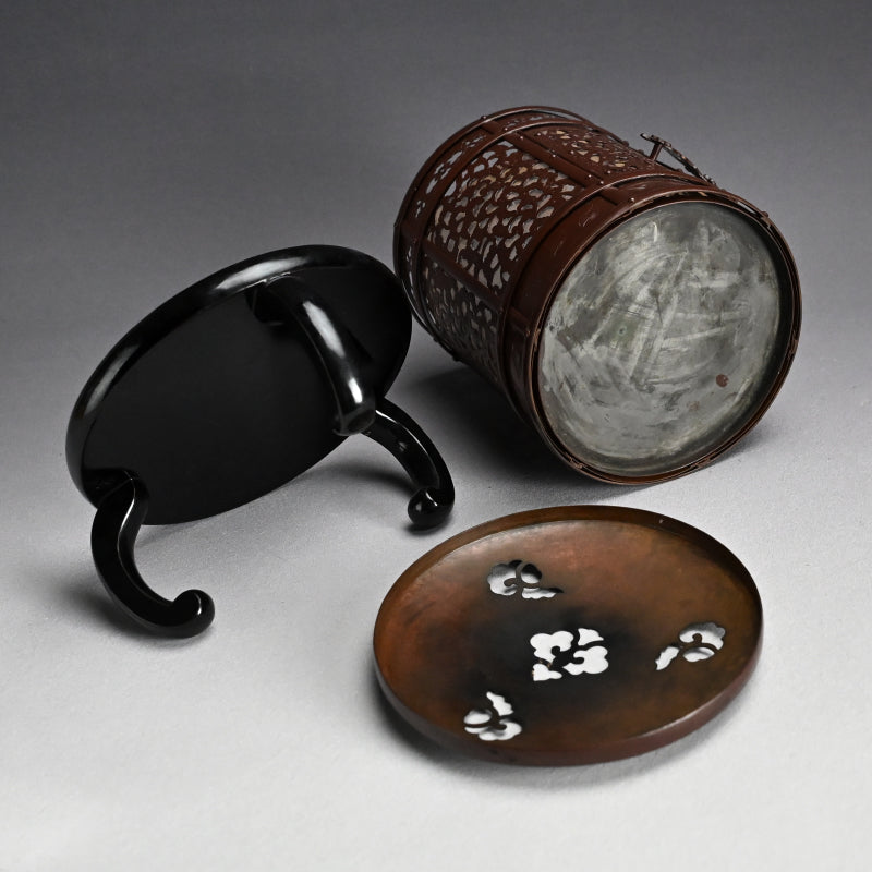 Antique Japanese Copper Buddhist Temple Lamp ー中陰燈籠