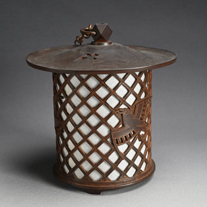 Japanese Bronze Lantern ー会田富康「青銅千鳥文字燈籠」