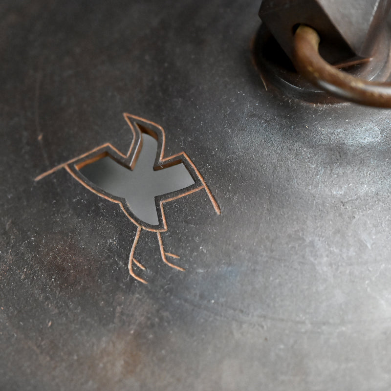 Japanese Bronze Lantern ー会田富康「青銅千鳥文字燈籠」