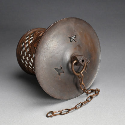 Japanese Bronze Lantern ー会田富康「青銅千鳥文字燈籠」