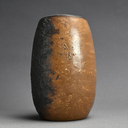 Dramatic Bizen Vessel ー森 敏彰 "備前 花入"