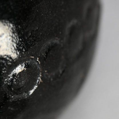 素晴らしいアンティークの黒釉「団子」茶碗
