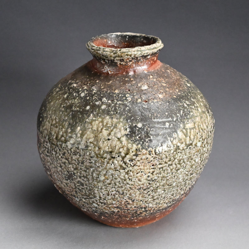 Iconic Shigaraki Tsubo Pioneering Female Artist ー小山 清子 “信楽自然釉 大壺”