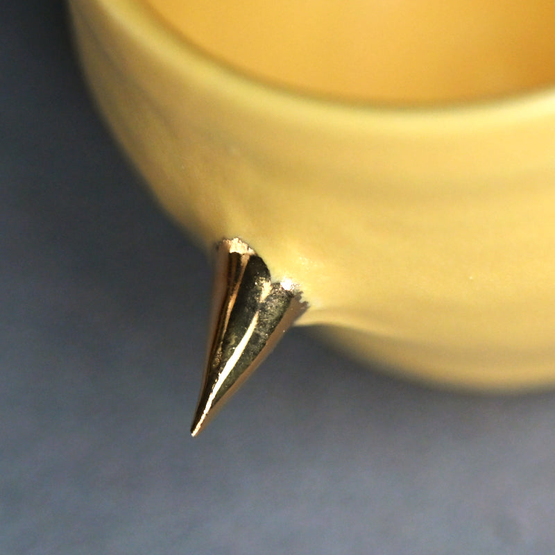 Yellow Glazed Guinomi Sake Cup ー東井 真咲朝 "ぐい吞み"