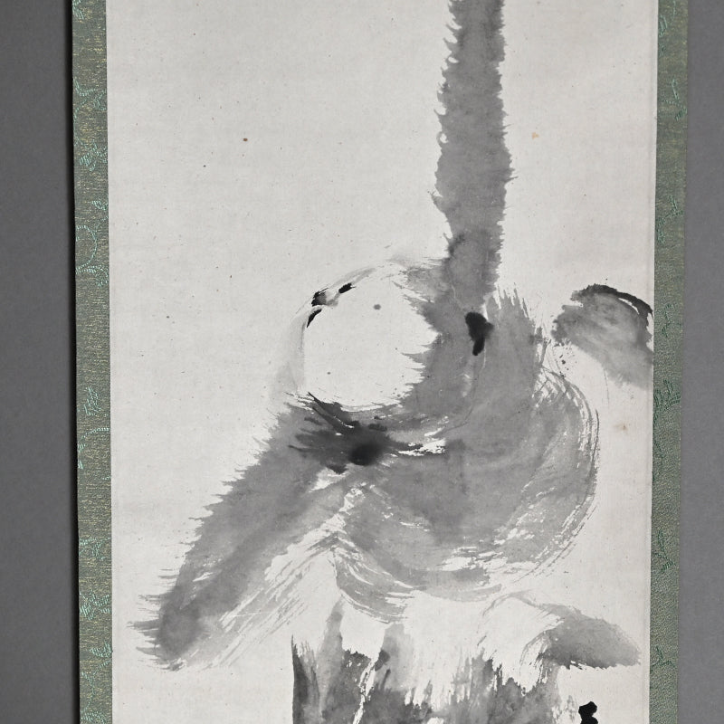 Scroll Pair, Monkeys Grasping for the Moon ー本多 天城 “猿猴圖”