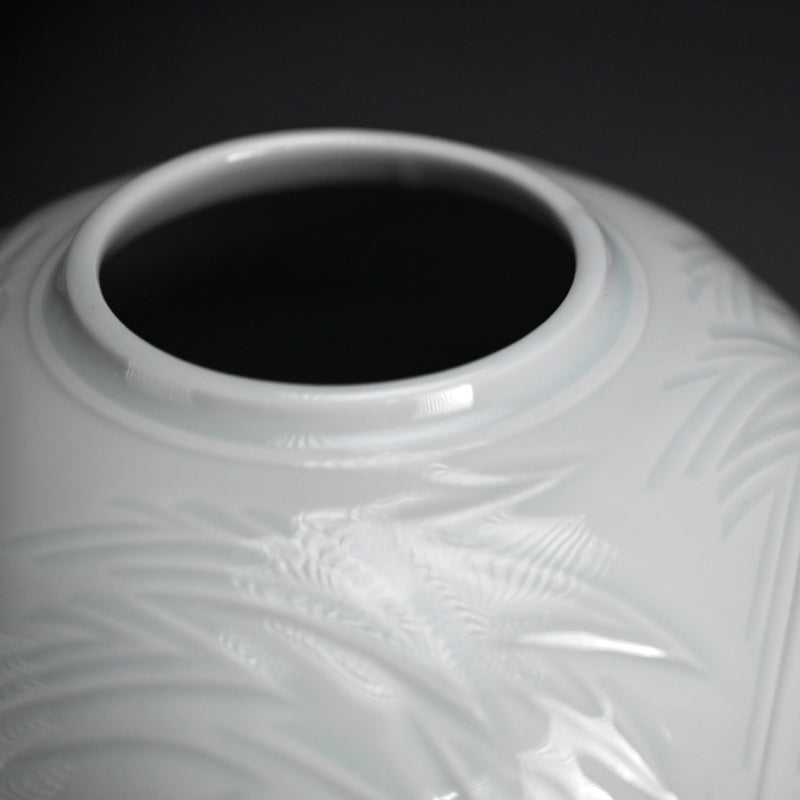 Hakuji Kabin Vase ー篠田 典明 “白磁花瓶”