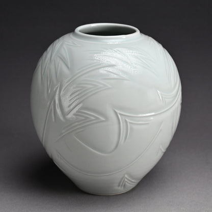 Hakuji Kabin Vase ー篠田 典明 “白磁花瓶”