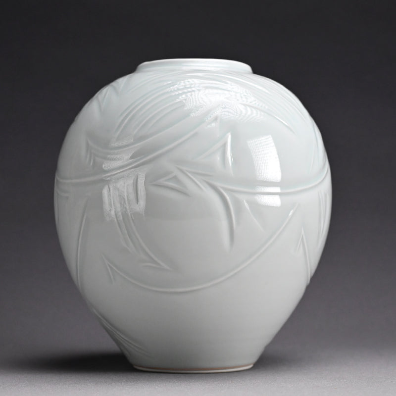 Hakuji Kabin Vase ー篠田 典明 “白磁花瓶”