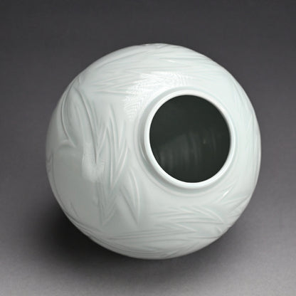 Hakuji Kabin Vase ー篠田 典明 “白磁花瓶”