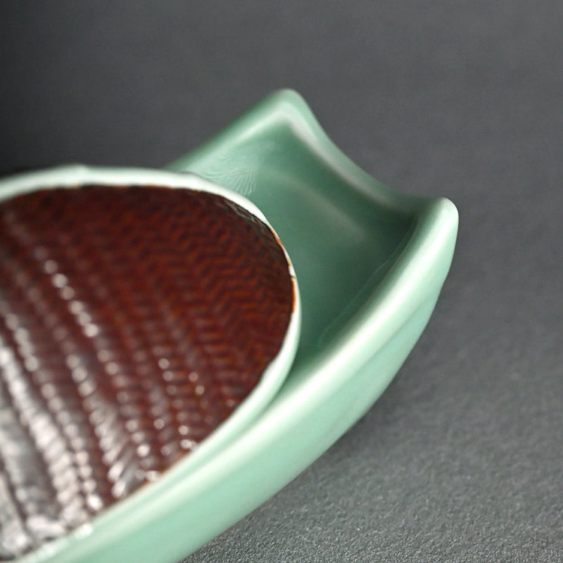 Boat-Shaped Koro Incense Burner ー宮川 (真葛) 香山 “青磁釉 香爐”
